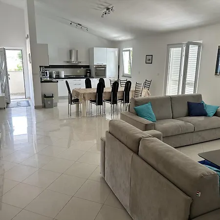 Gaga Apartment