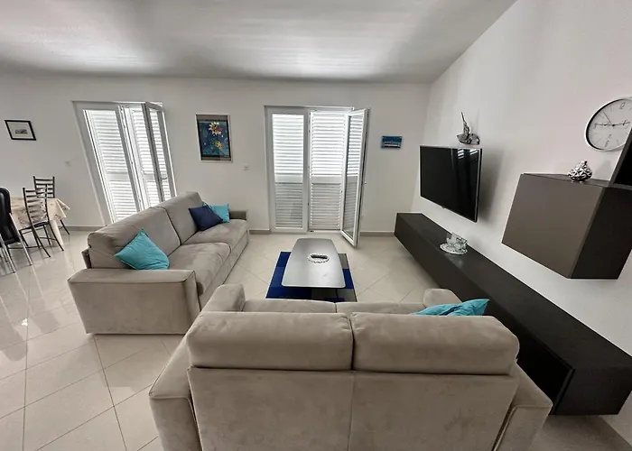Gaga Apartment *